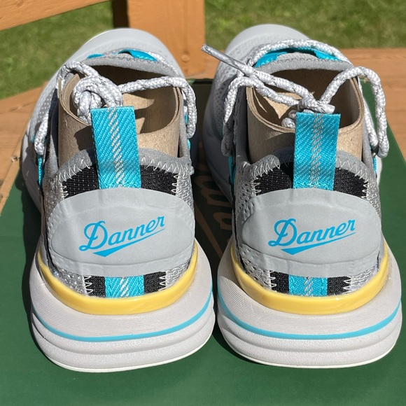 Danner Women's Rivercomber Hiking Sneakers 8.5 NWT - Picture 3 of 8
